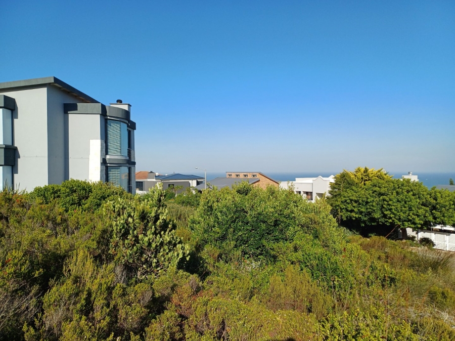  Bedroom Property for Sale in Reebok Western Cape